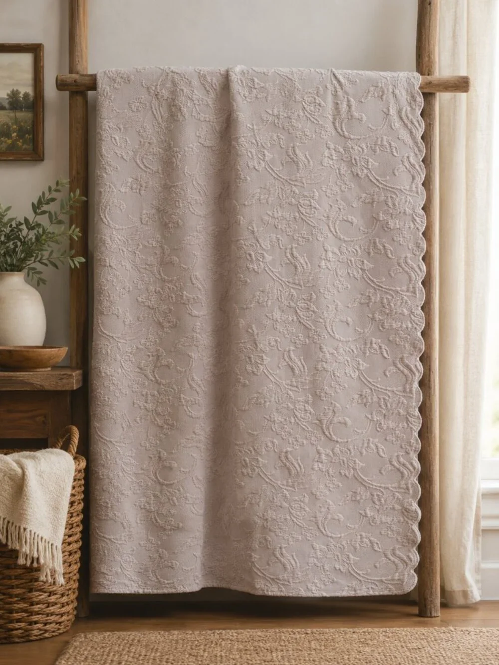 Matelasse ARTISTE™ Coverlet – Textured Floral Jacquard Bedspread